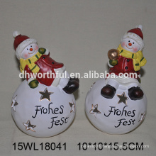 Attractive christmas decoration ceramic snowman with snowball